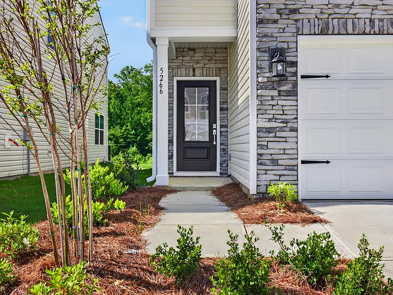5266 Amaryllis Way — Photo 4