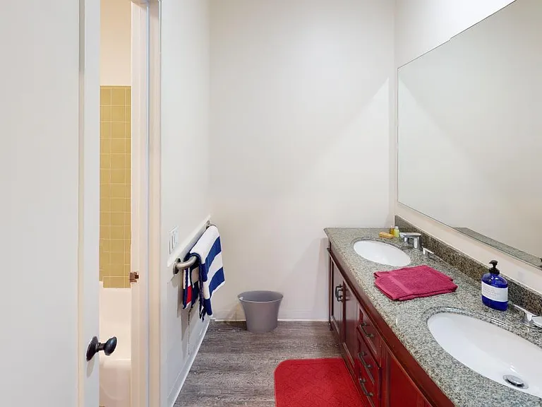831 Cliff Dr — Photo 47