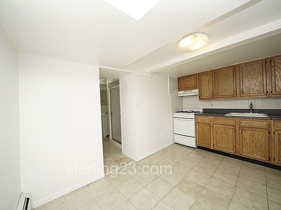 3rd image of 2328 36th St