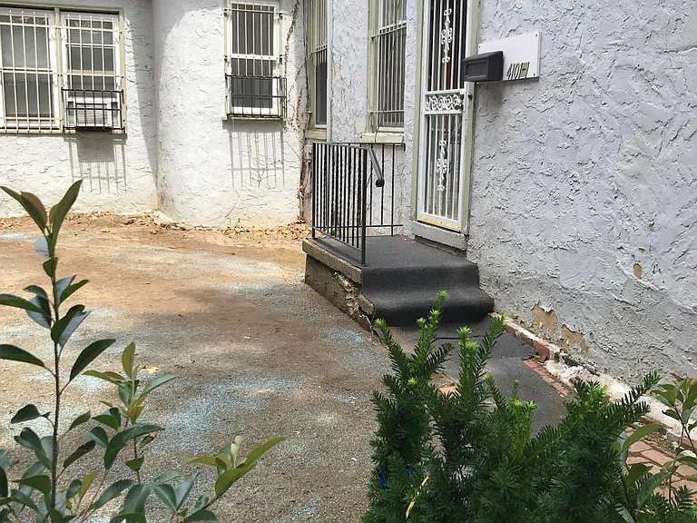 4101 Chester Ave #3 — Photo 89