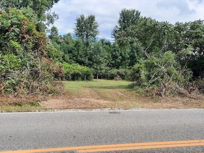 (Undisclosed Address), Fowlerville, MI, 48836