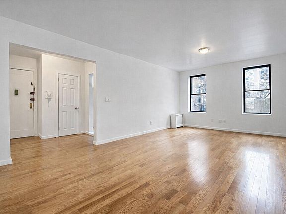 2nd image of 44 Bennett Ave APT 5H