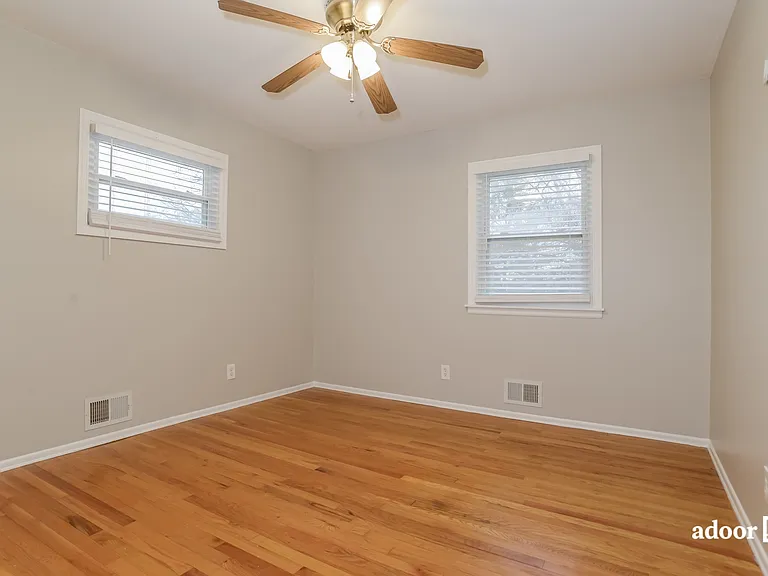 405 Grant St — Photo 12