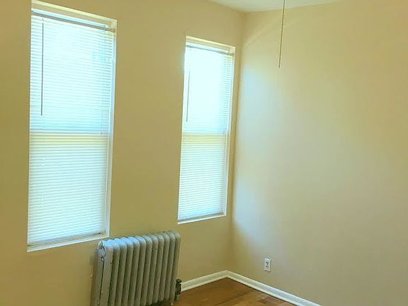 4th image of 3237 44th St APT 1F