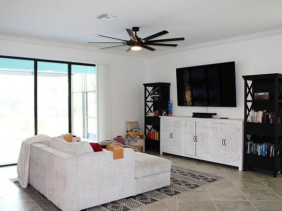 3rd image of 12760 Cinqueterre Dr
