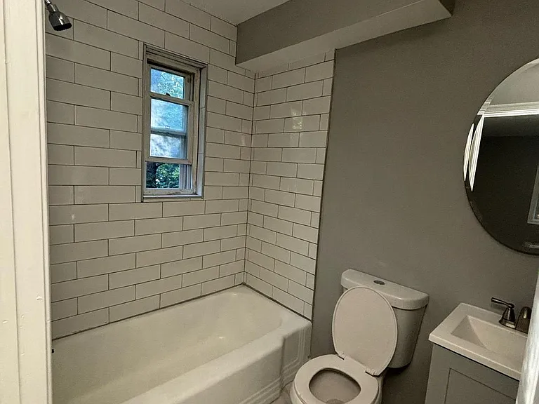 8306 Roanoke Ave #3 — Photo 4