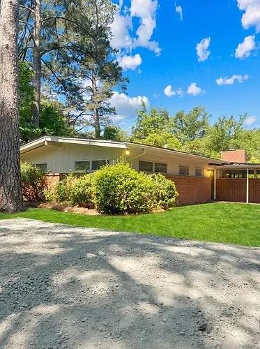 271 Lakeside Dr Photo 1