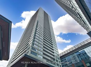 17 Bathurst St #3212-C01, Toronto, ON M5V 0N1