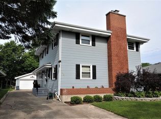 222 N Craig Pl, Lombard, IL 60148