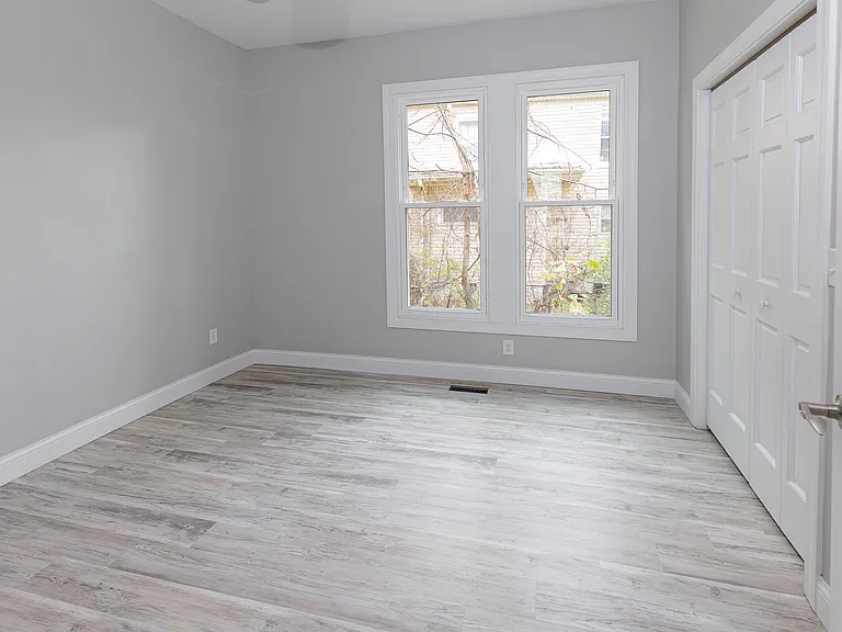 805 E Olive St #1 — Photo 8