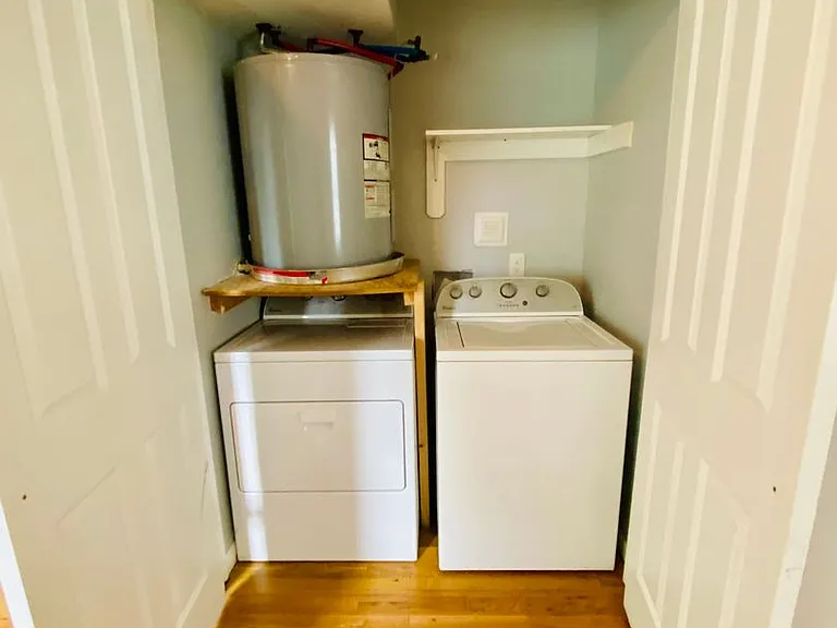 2502 P Street — Photo 14