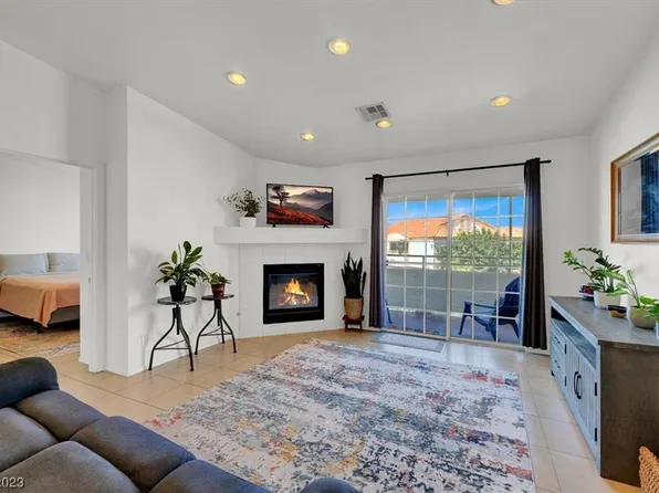 8452 Boseck Dr Unit 232, Las Vegas, NV 89145