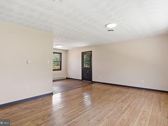 4th image of 134 Pittsburg Ldg