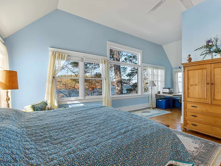 255 Pikes Point Rd — Photo 15