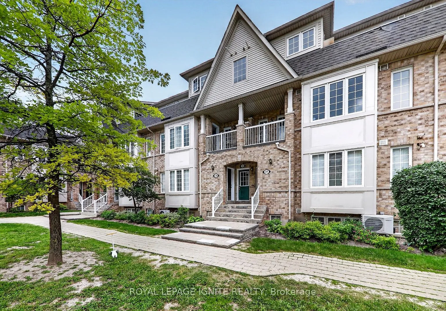 3 bed, $2,600 — Photo 1