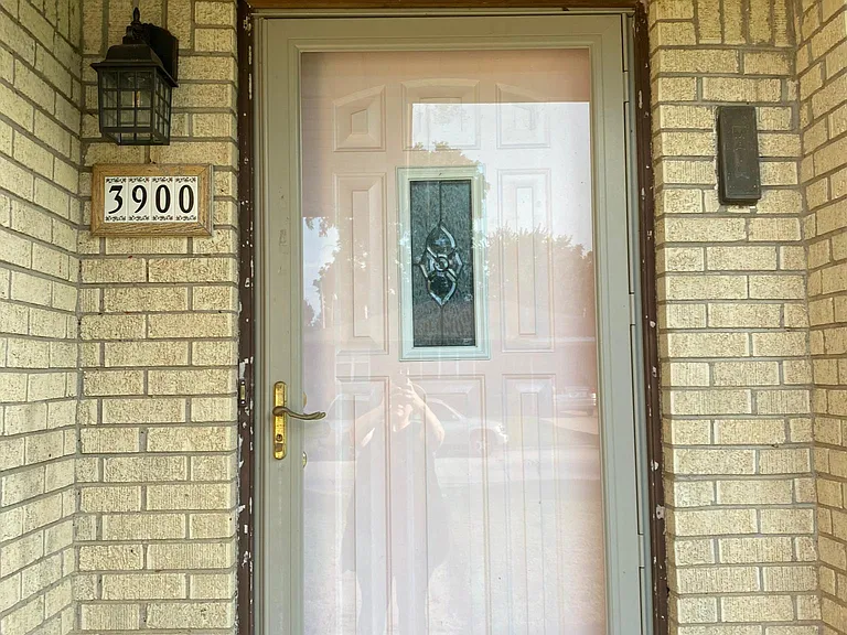 3900 NW 22nd St — Photo 24