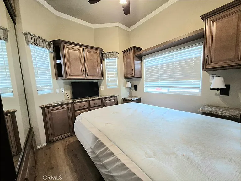 1382 Western Dr — Photo 9