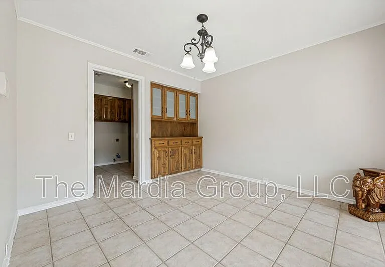 2702 Lookout Pl — Photo 11