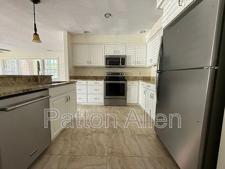 1465 S Lakeshore Dr #E2 — Photo 13