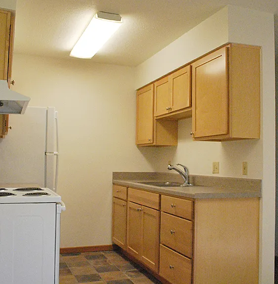 Homestead Apartments — Photo 5