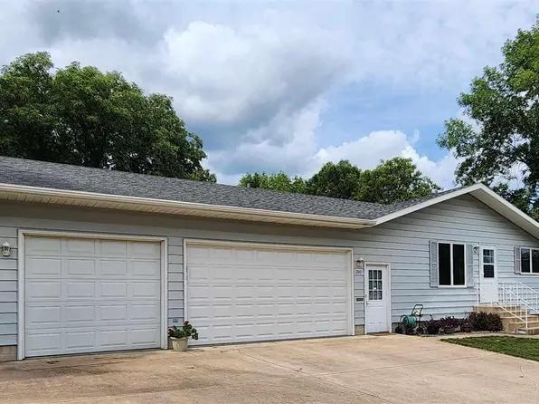 200 10th St N, New Ulm, MN 56073