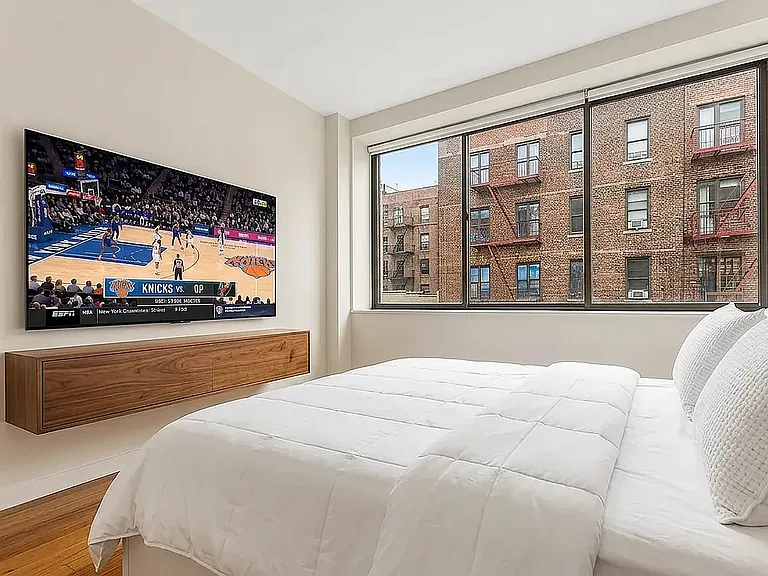 1425 York Ave #2A — Photo 3