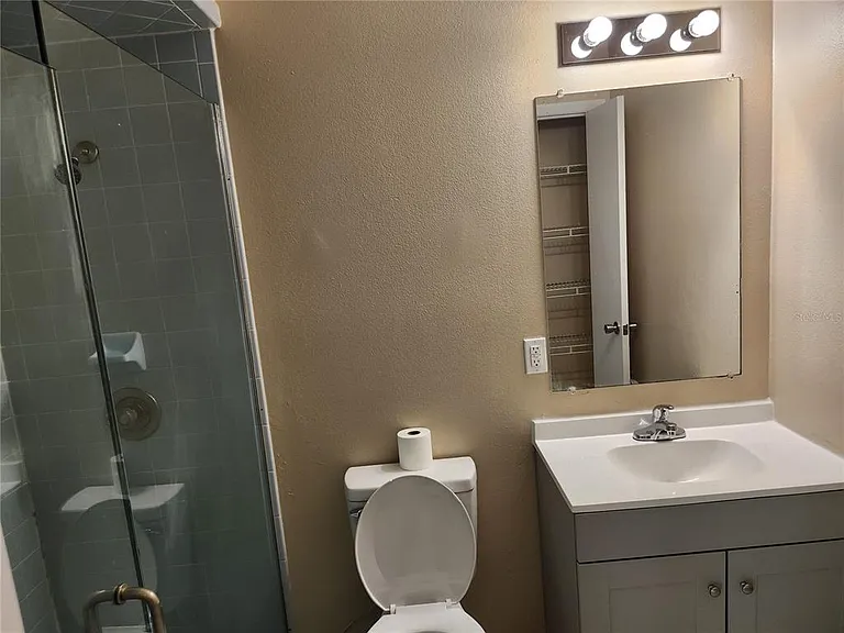 2429 Centennial Blvd — Photo 11