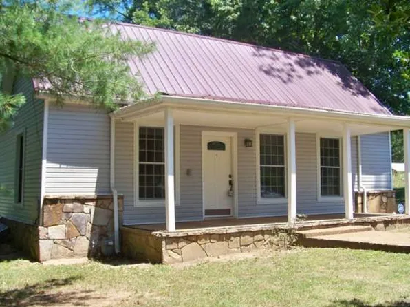 105 Tucker St, Decherd, TN 37324
