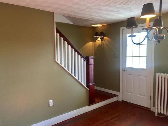 5th image of 519 Pancoast St