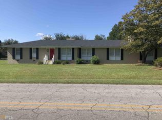 1407 Meadows Ln, Vidalia, GA 30474