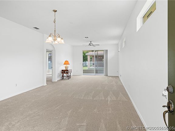 5th image of 9811 SW Glenbrook Dr