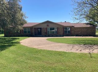 5501 Woodard Ave, Cleburne, TX 76033