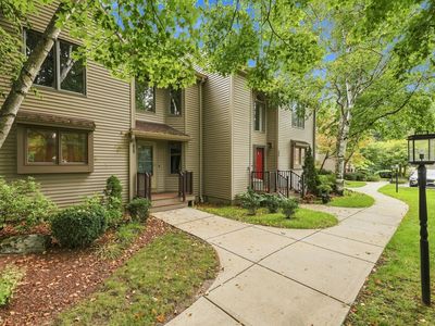 770 Salisbury St APT 423, Worcester, MA, 01609