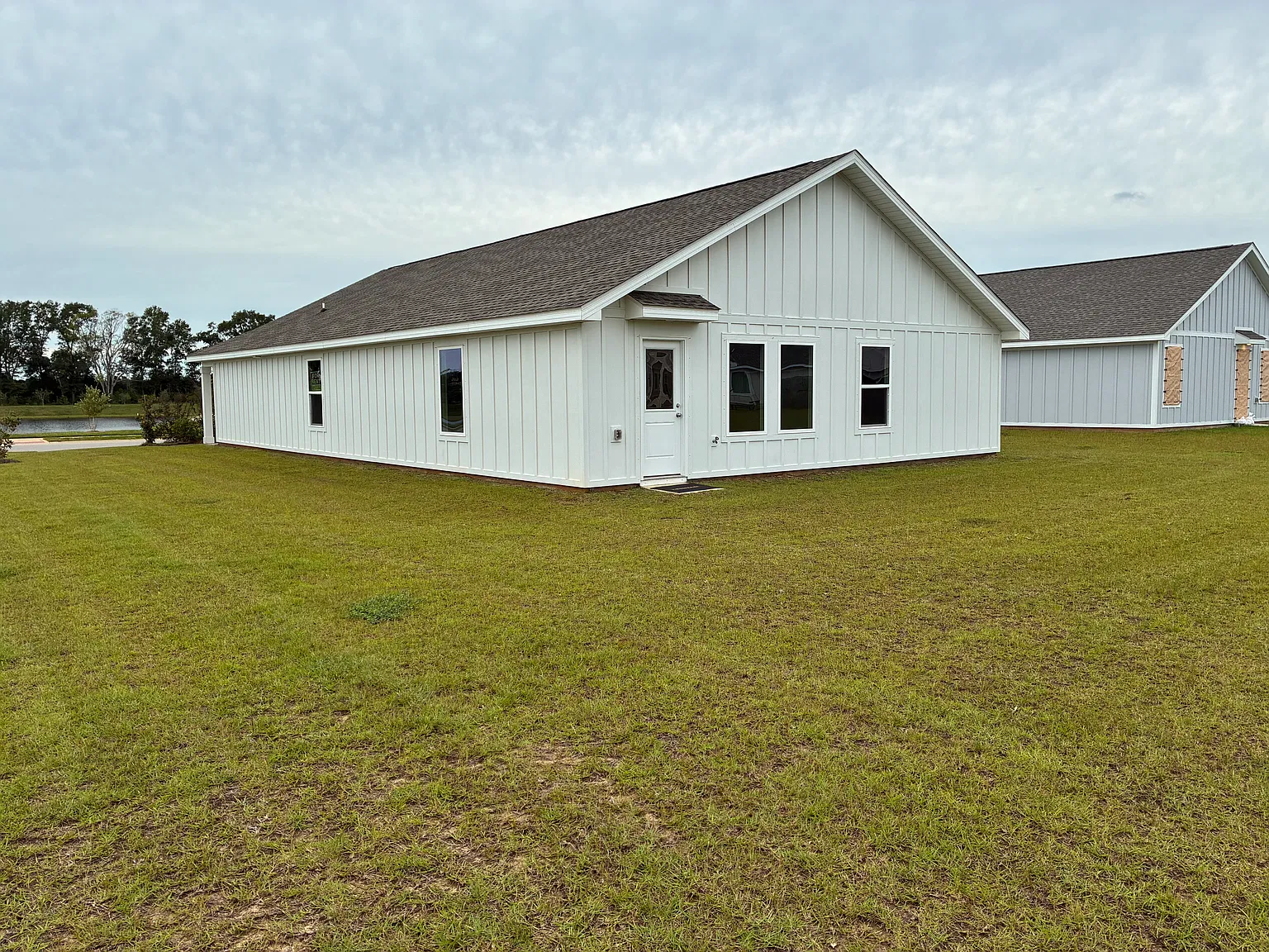 4 bed, 2000 sqft, $2,200 — Photo 3