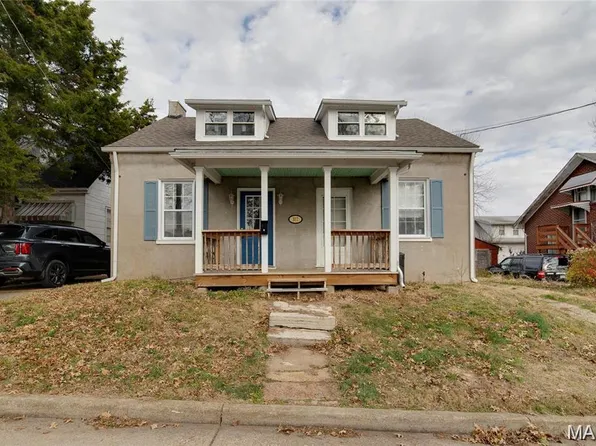 317 E 4th St, Washington, MO 63090