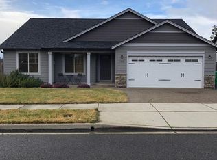 1026 SW Arch Ct, Grants Pass, OR 97527