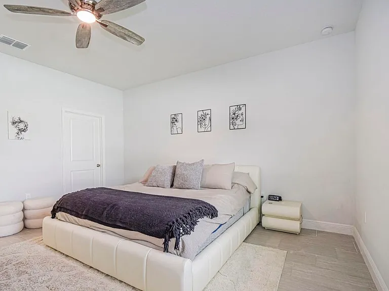 3010 Eldron Blvd SE — Photo 16
