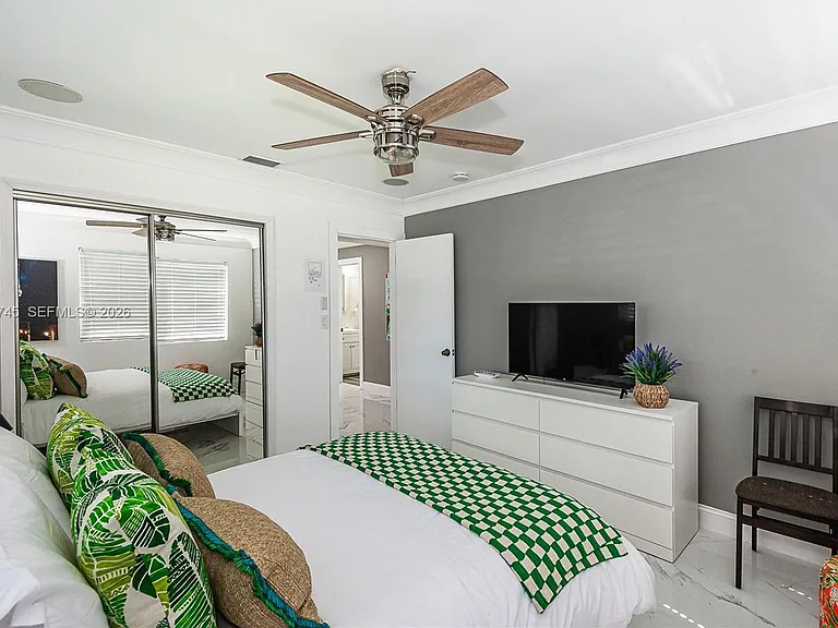 1521 Arthur St #1521 — Photo 14