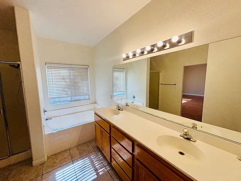 42309 Portland Ln — Photo 18