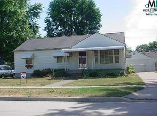 709 Chippewa St, Mount Clemens, MI 48043