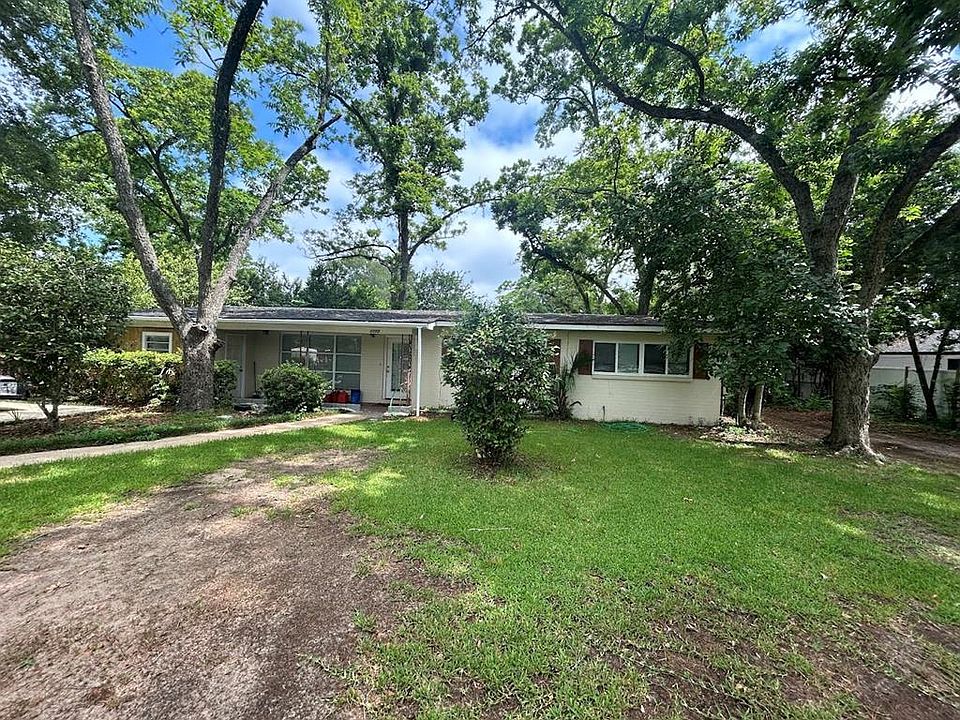 1st image of 1703 Stuart Ave