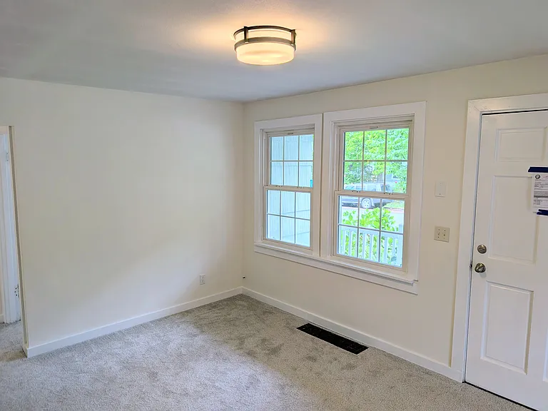 7911 N Woolsey Ave — Photo 5