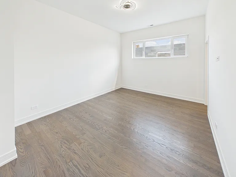 4055 S Prairie Ave #3 — Photo 23