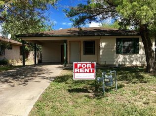 202 W Hill Ave, Alice, TX 78332