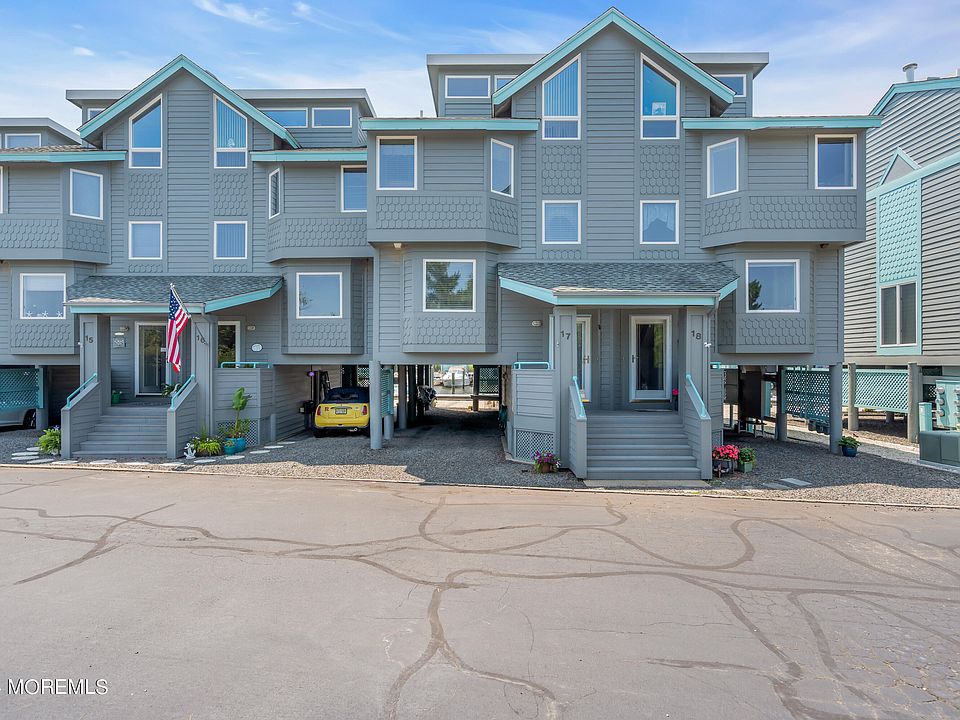 1st image of 17 Grand Bay Harbor Drive