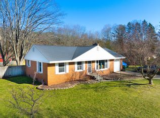 4248 Lake Harbor Rd, Norton Shores, MI 49441