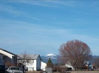 5824 N Canal St, Newman Lake, WA 99025