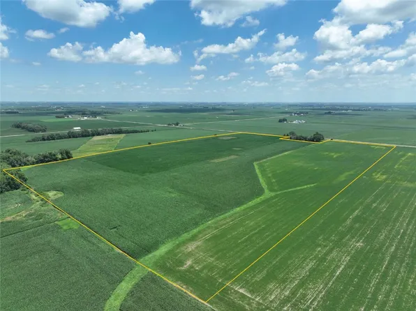 Lucas Ave, Rowley, IA 52329