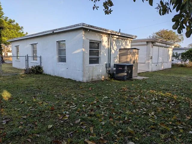 14521 Ellington St — Photo 9