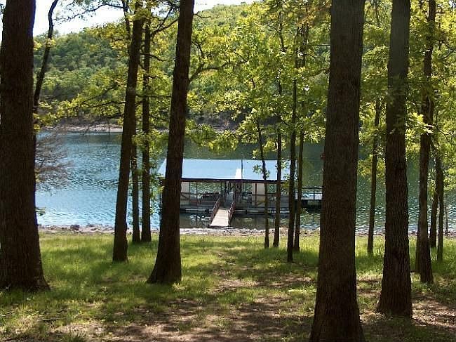 1st image of 1321 Lake Bluff Dr